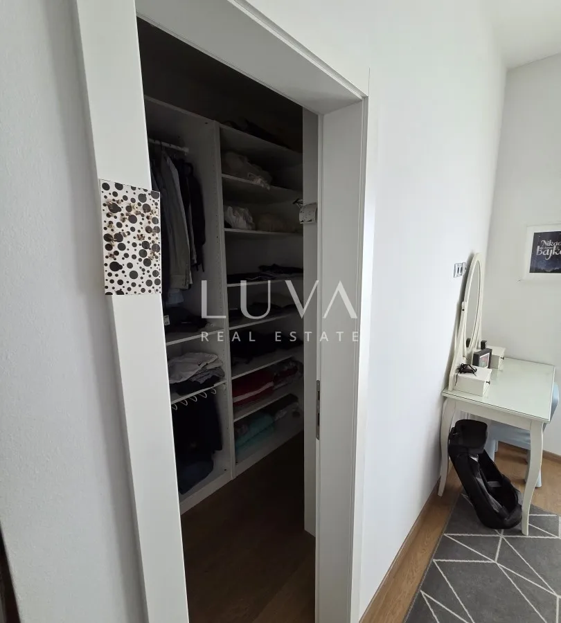 Zagreb, Šalata, Haus 310 m2 zur Anpassung, Garage, zu verkaufen