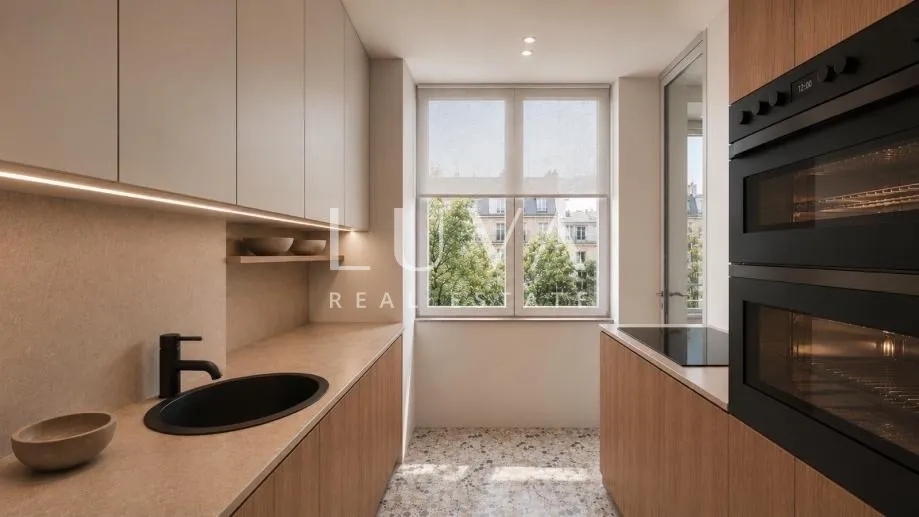 Zagreb, wider city centre, fully renovated three room apartment