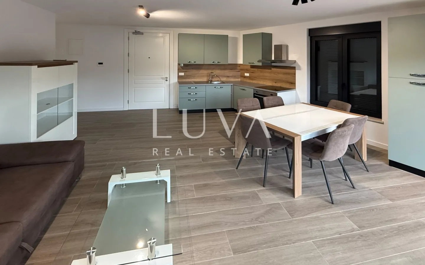 Istra, Poreč, three room apartment in a quiet neighborhood