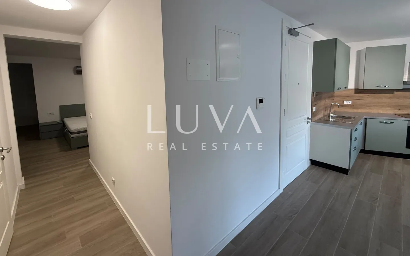 Istra, Poreč, three room apartment in a quiet neighborhood