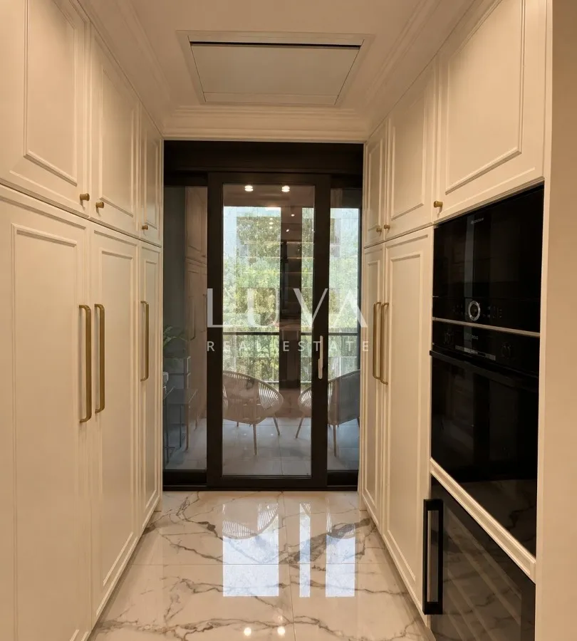 Zagreb, Center, luxury 4 room apartment in a new build for rent