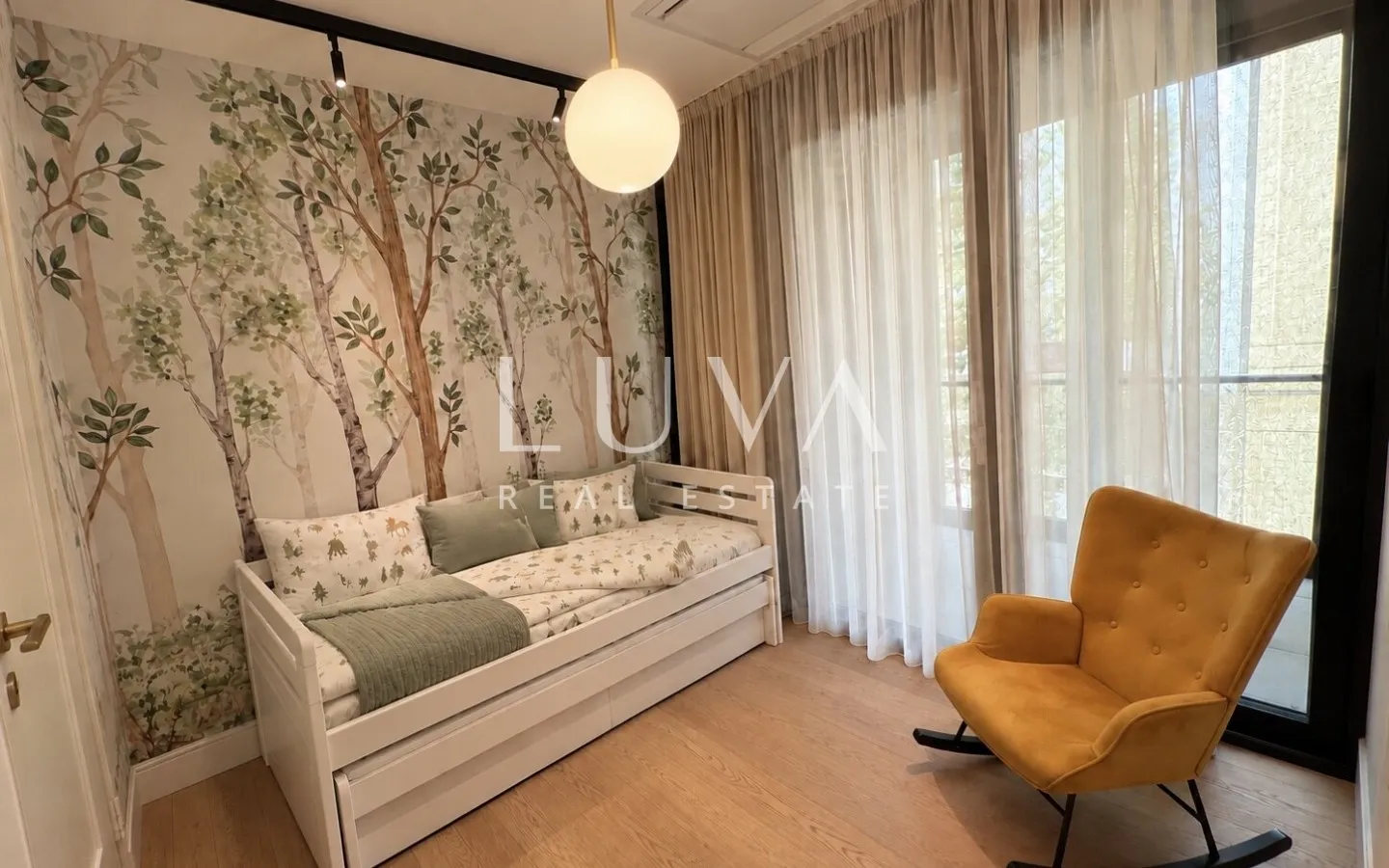 Zagreb, Center, luxury 4 room apartment in a new build for rent