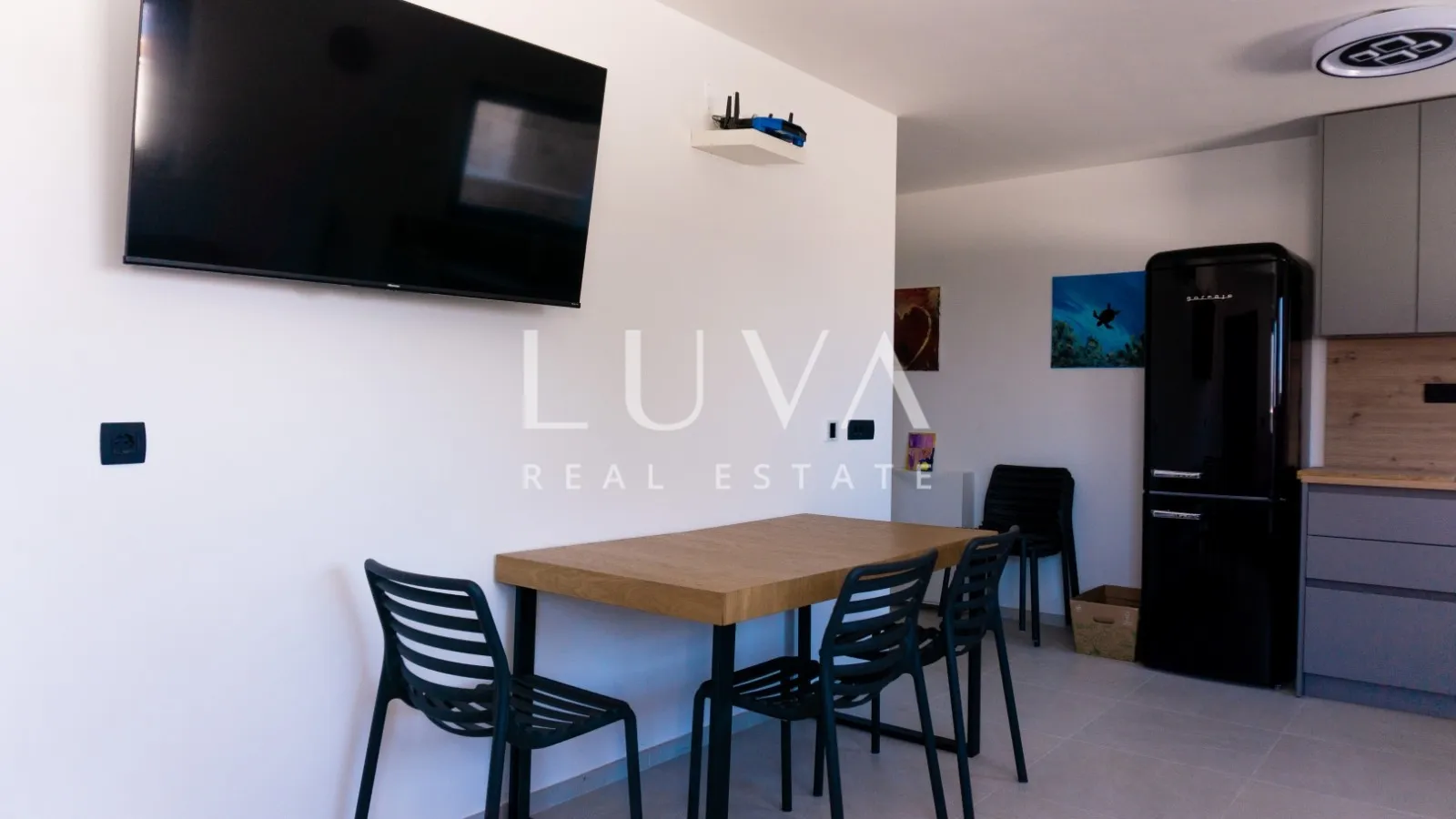 Hvar, Jelsa, 235 m² stone house with pool, for sale