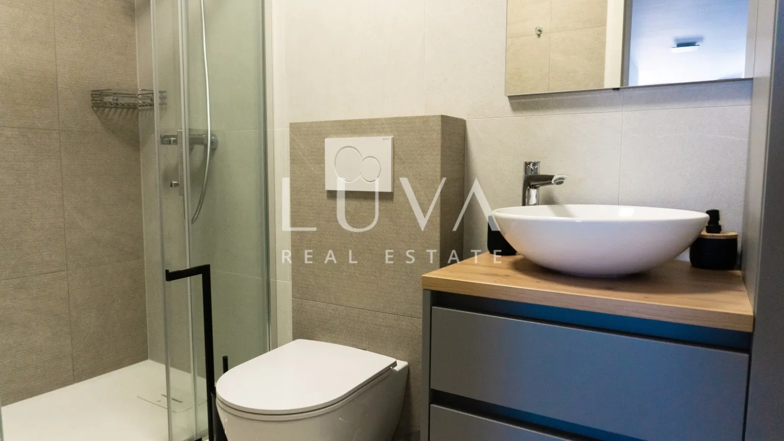 Hvar, Jelsa, 235 m² stone house with pool, for sale
