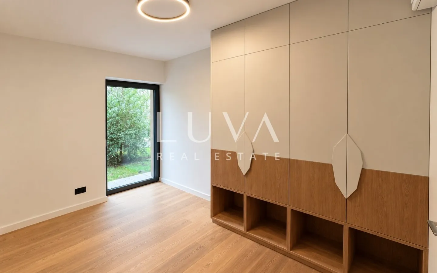First Rent | New 4-Room, 1,500 sq ft Apartment - Ribnjak, Zagreb