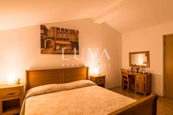 Istra, Ripenda Kras, tourist villa and estate for sale