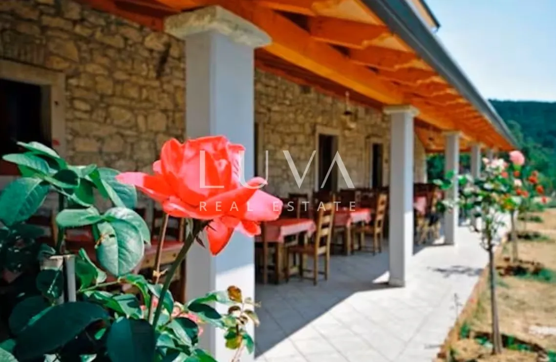 Istra, Ripenda Kras, tourist villa and estate for sale