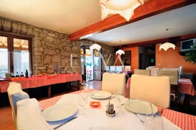 Istra, Ripenda Kras, tourist villa and estate for sale