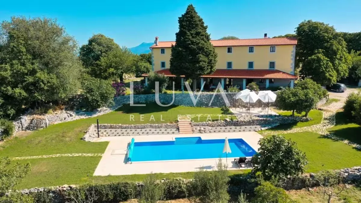 Istra, Ripenda Kras, tourist villa and estate for sale