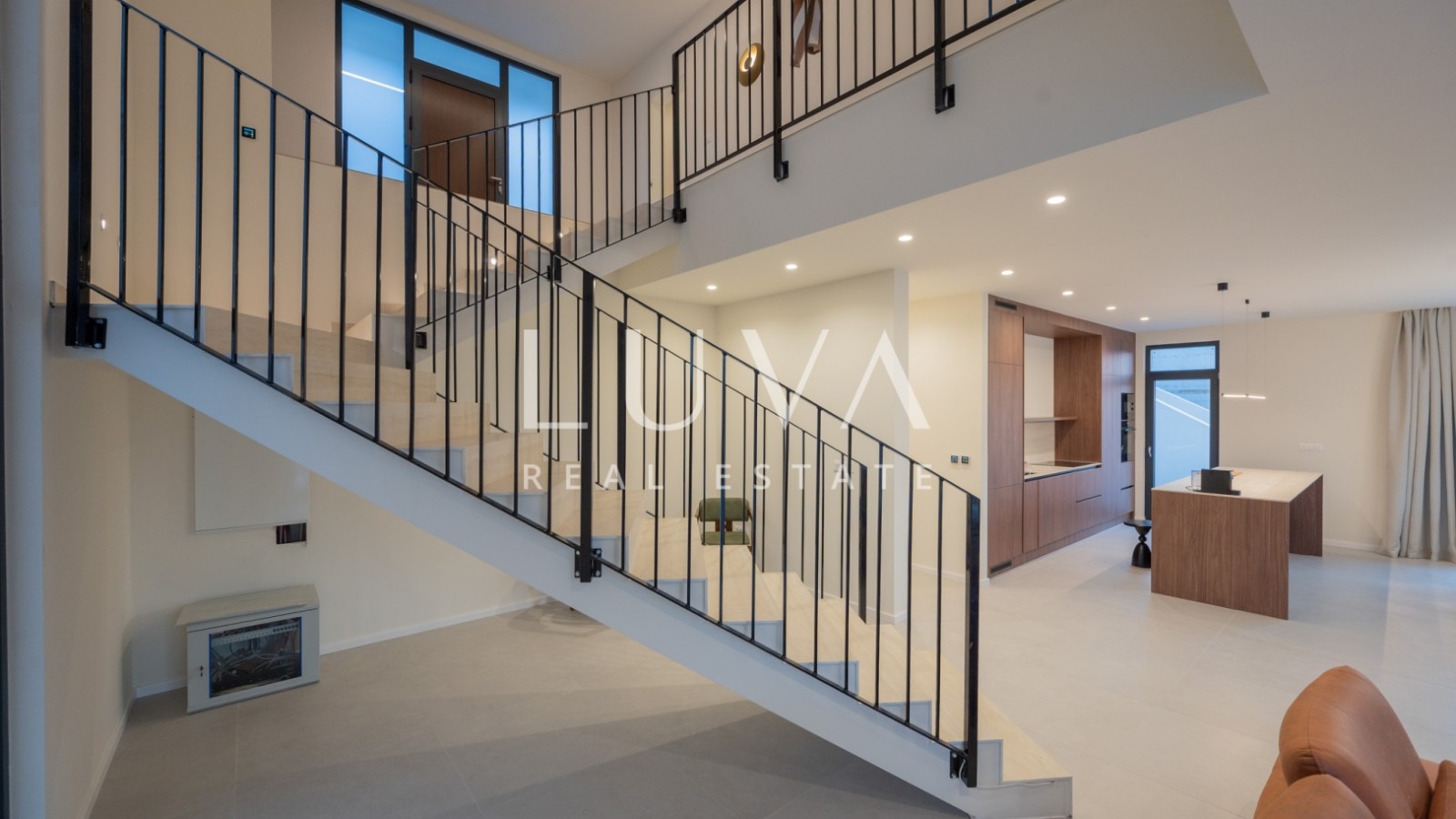 Čiovo, Trogir, modern 285 m² house with a pool and sea view