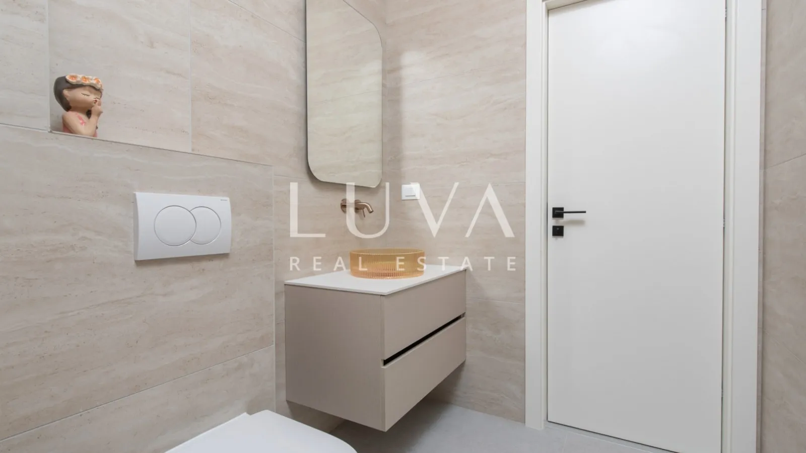 Čiovo, Trogir, moderna kuća 285 m² s bazenom i pogledom na more, najam
