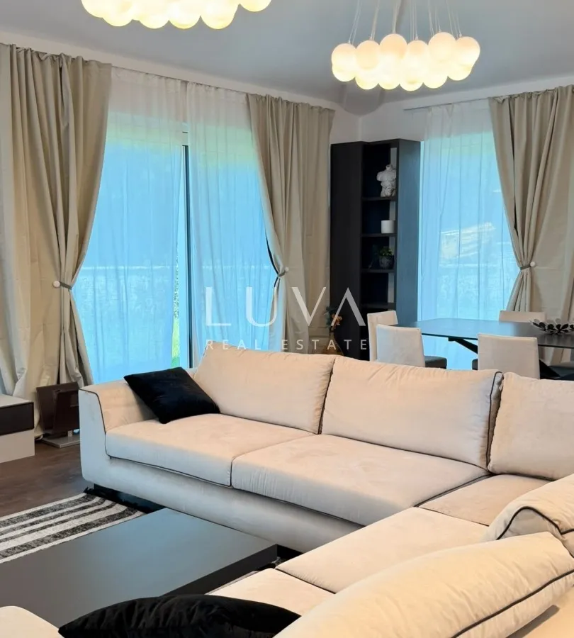 Istria, Poreč, modern villa with pool and garden, 180 m²