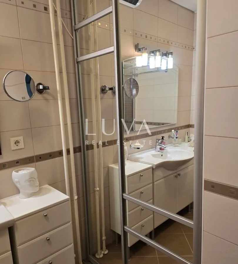 Rijeka, Rastočine, furnished 3-bedroom apartment with a panoramic view, 74 m² NKP