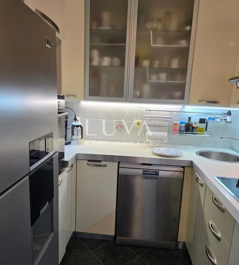 Rijeka, Rastočine, möblierte 3-Zimmer-Wohnung mit Panoramablick, 74 m² NKP