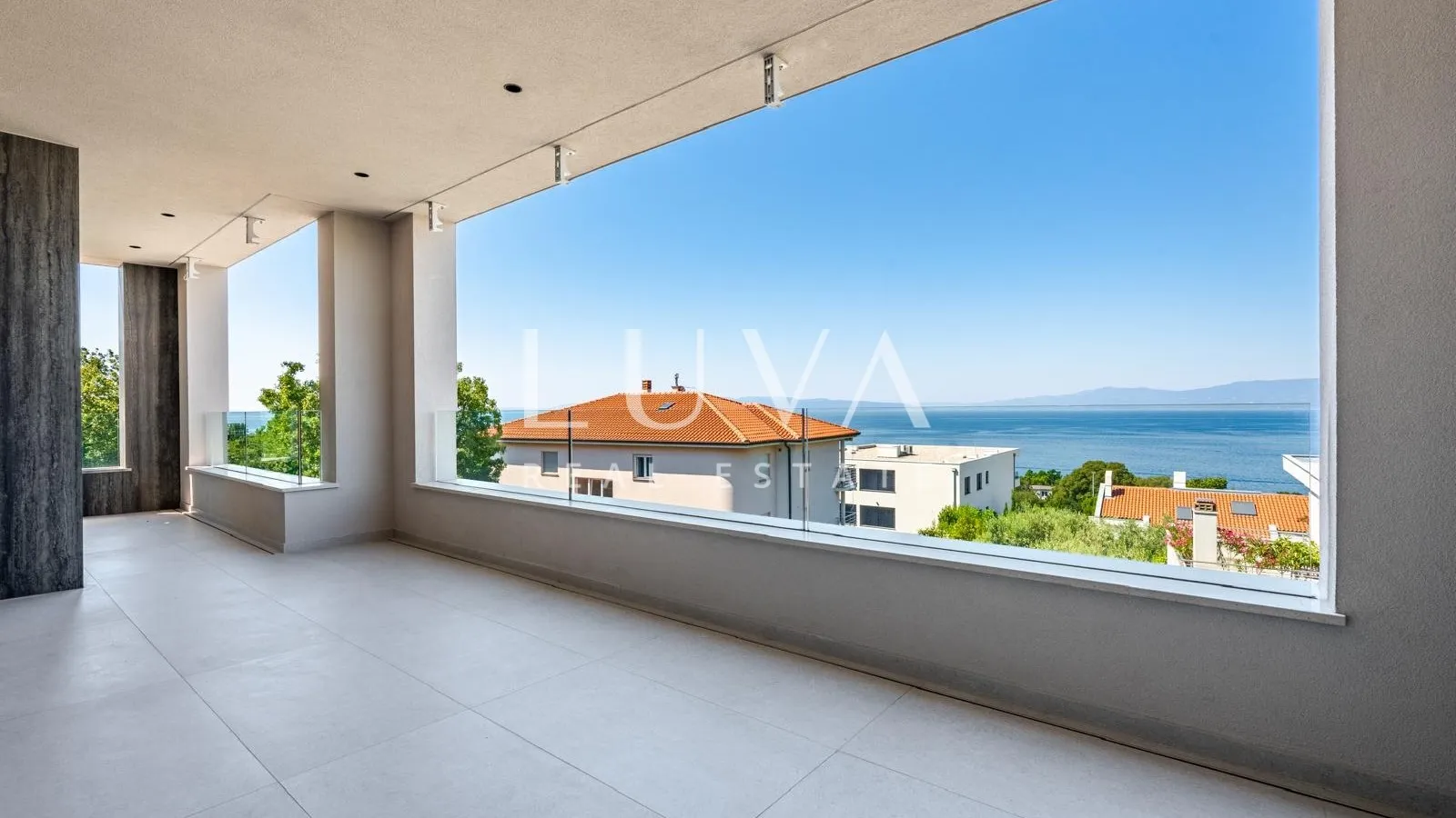 Rijeka, Kostrena, 5-Zimmer-Wohnung 200 m2 mit Meerblick, zu verkaufen