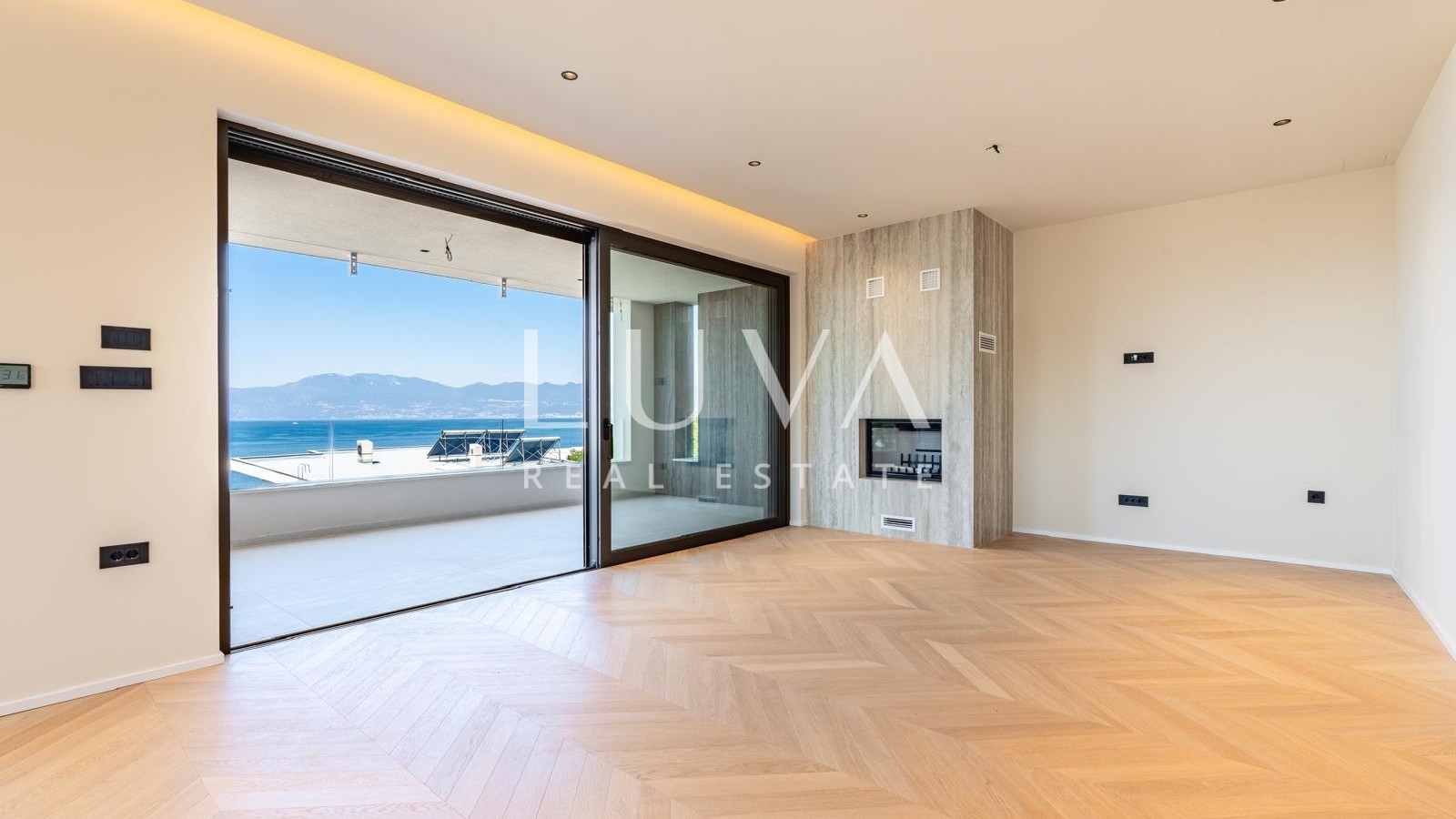 Rijeka, Kostrena, 5 room apartment 200 m2 with sea view, for sale