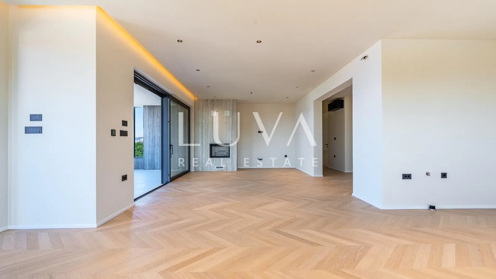 Rijeka, Kostrena, 5-Zimmer-Wohnung 200 m2 mit Meerblick, zu verkaufen