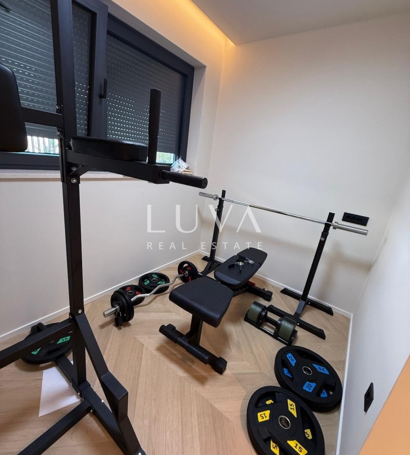 Rijeka, Kostrena, 5 room apartment 200 m2 with sea view, for sale
