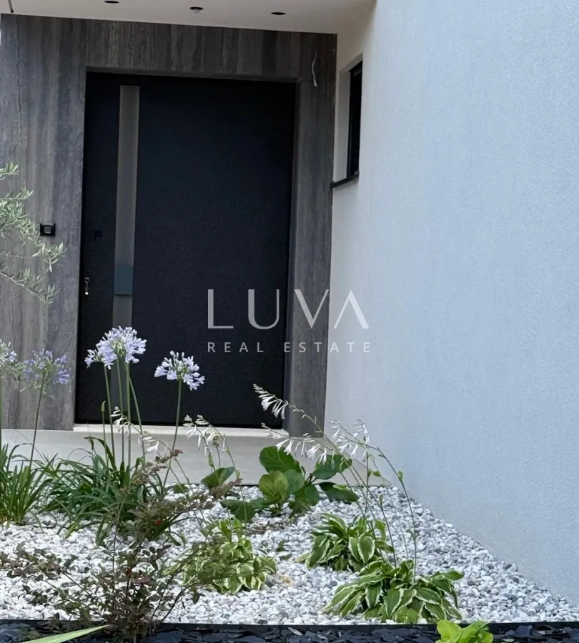Rijeka, Kostrena, 5-Zimmer-Wohnung 200 m2 mit Meerblick, zu verkaufen