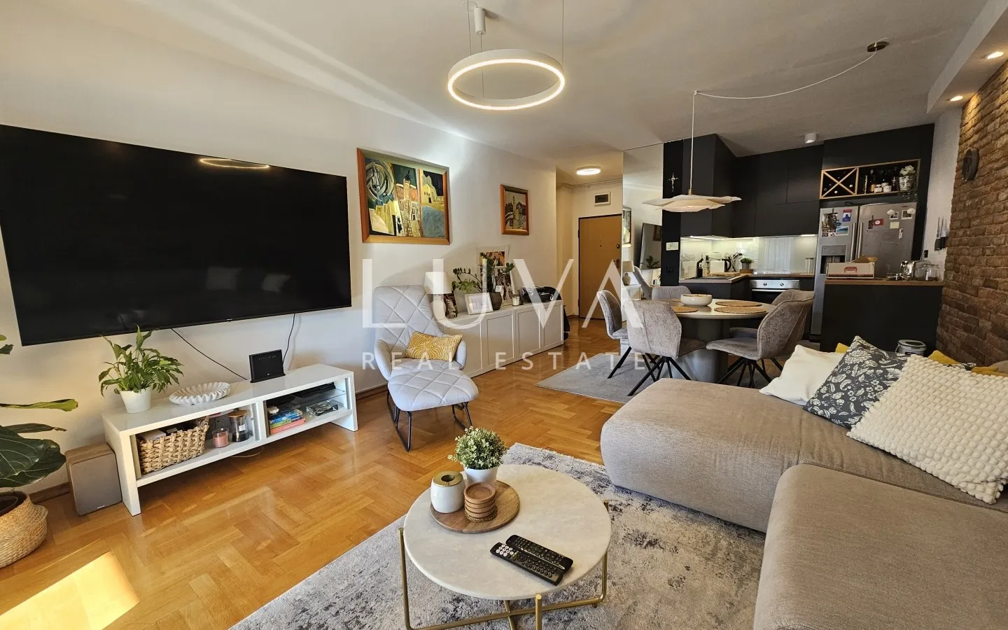 Zagreb, Jarun, 2 room apartment 70m2 NKP, for sale
