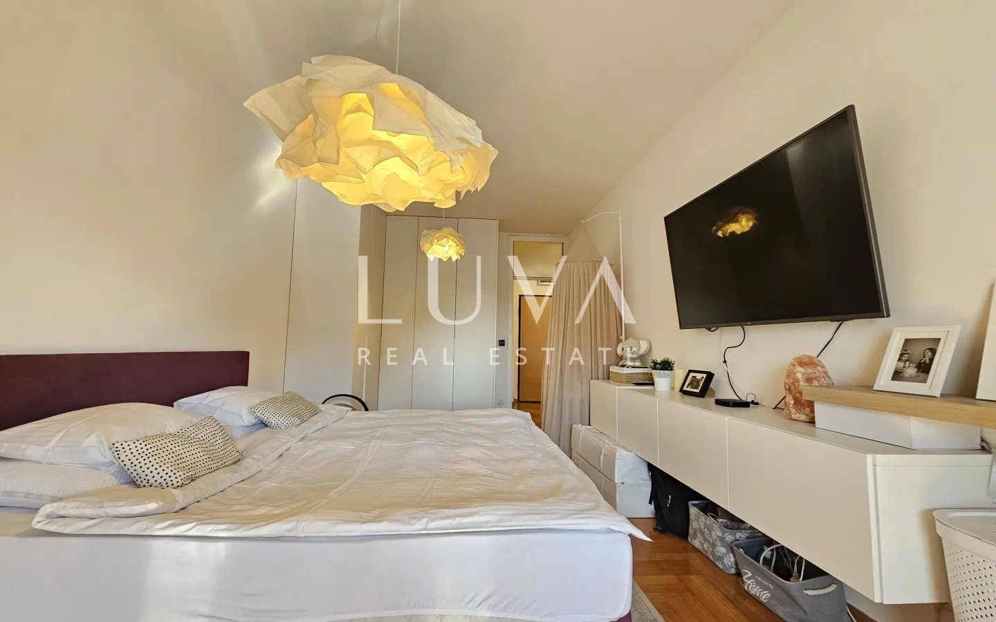 Zagreb, Jarun, 2 room apartment 70m2 NKP, for sale