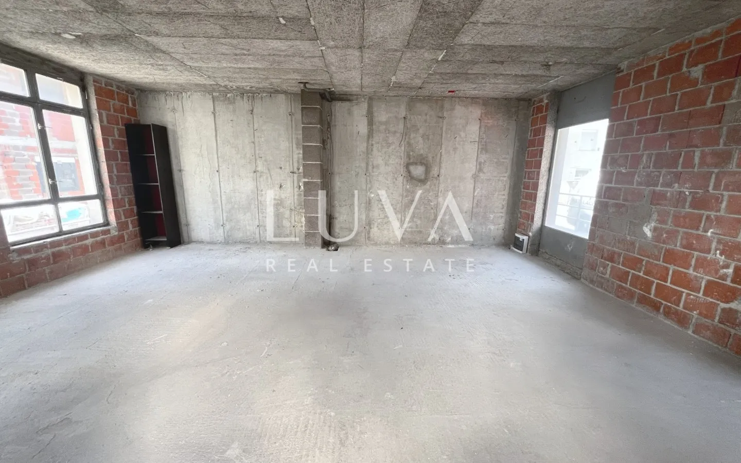 Bürofläche 45 m² im Zentrum von Trešnjevka - Miete