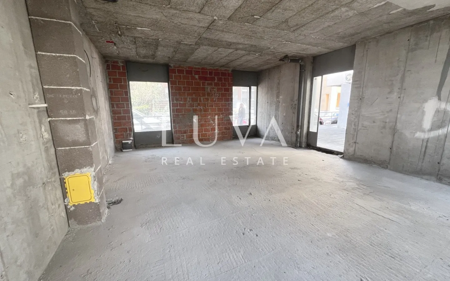 Bürofläche 45 m² im Zentrum von Trešnjevka - Miete