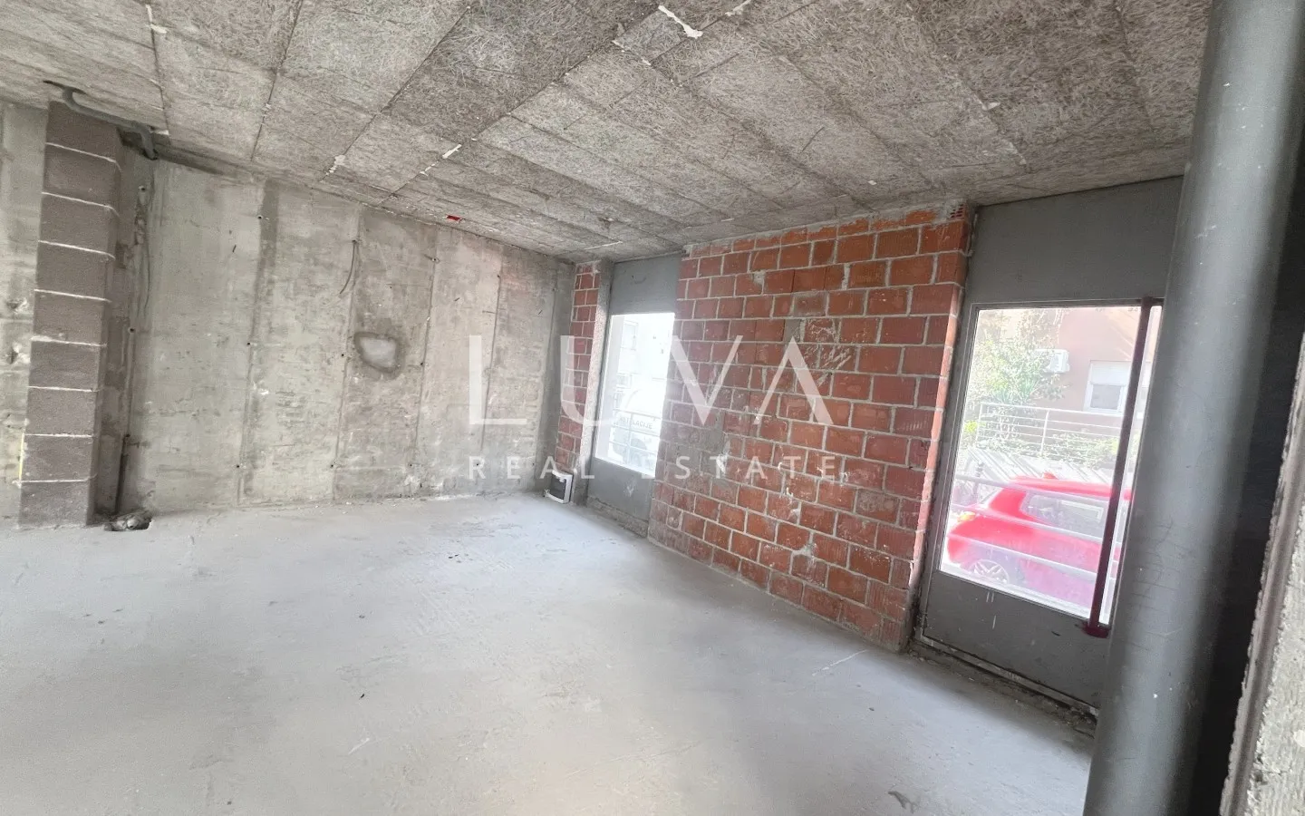 Bürofläche 45 m² im Zentrum von Trešnjevka - Miete