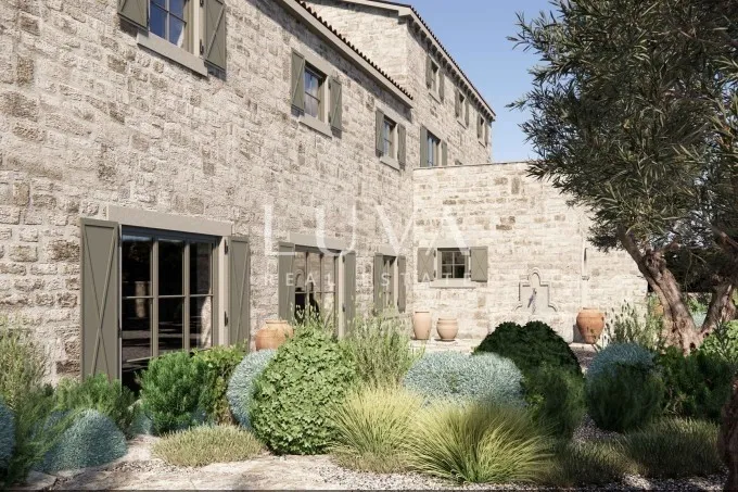 Istria, Kanfanar, magnificent family house, roh-bau stage