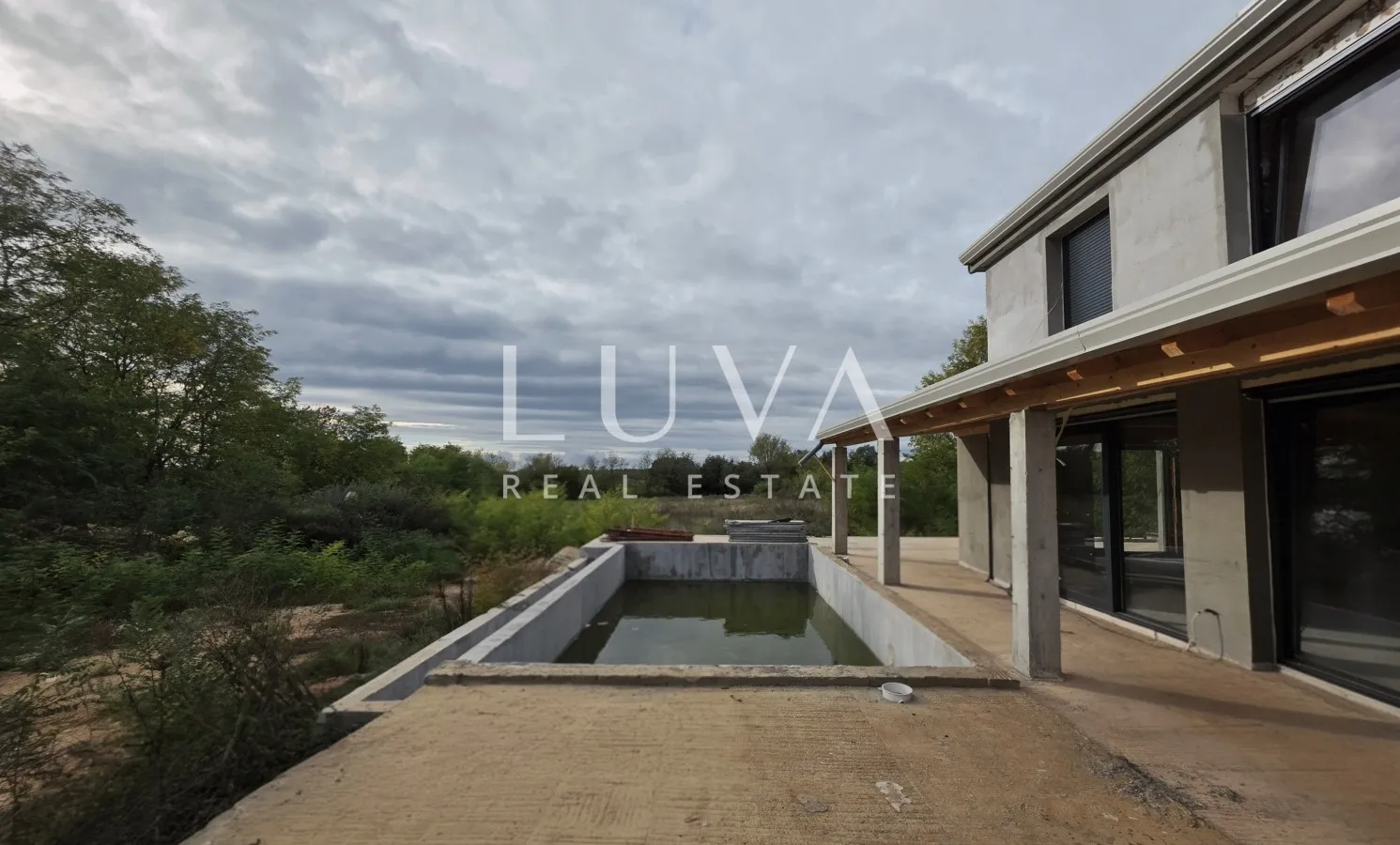 Istria, Tinjan, House with Swimming Pool Under Construction