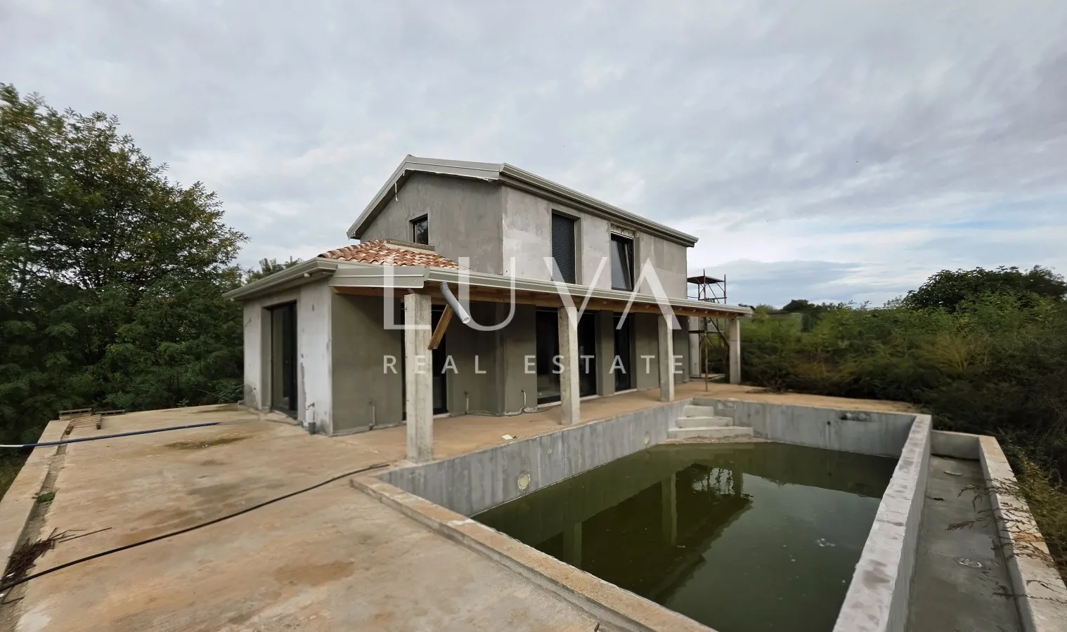 Istria, Tinjan, House with Swimming Pool Under Construction
