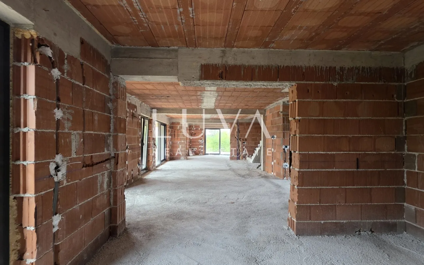 Istria, Tinjan, House with Swimming Pool Under Construction