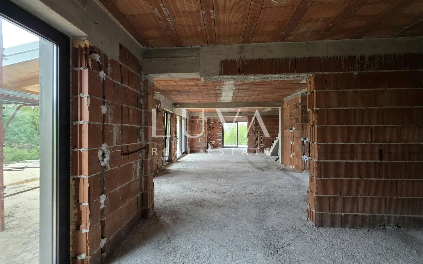 Istria, Tinjan, House with Swimming Pool Under Construction