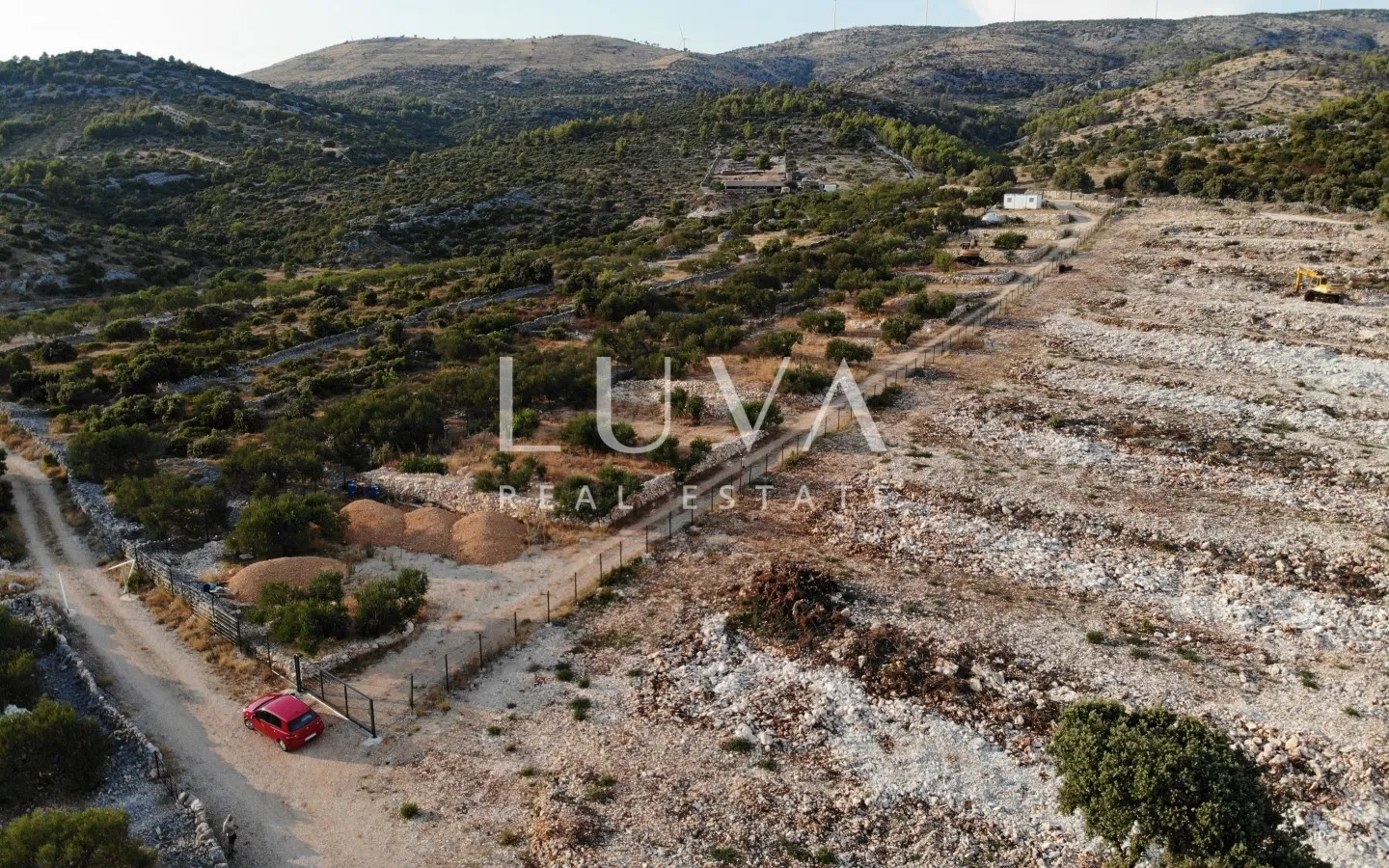 Marina, Vrsine, eingezäuntes Industriegrundstück zu verkaufen, 3400 m²