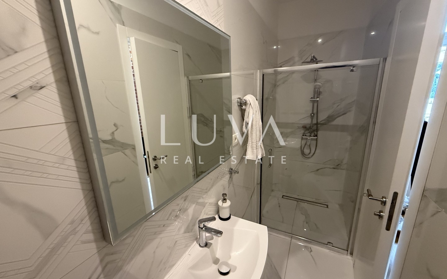 Flat Donji grad, Donji Grad, 160m2
