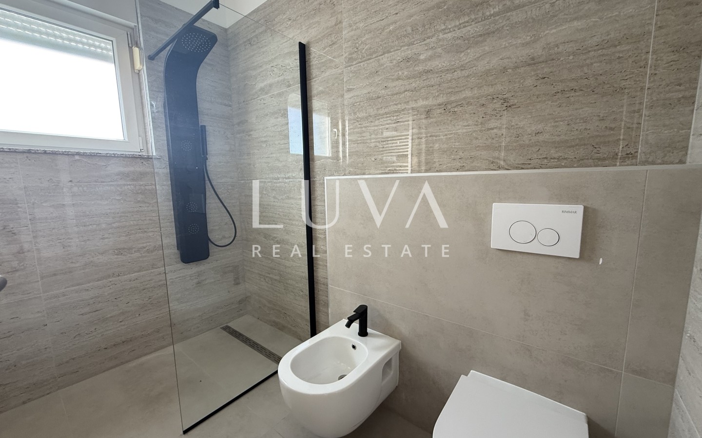 Zagreb, Perjavica, penthouse 4s stan, 134 m² na prodaju