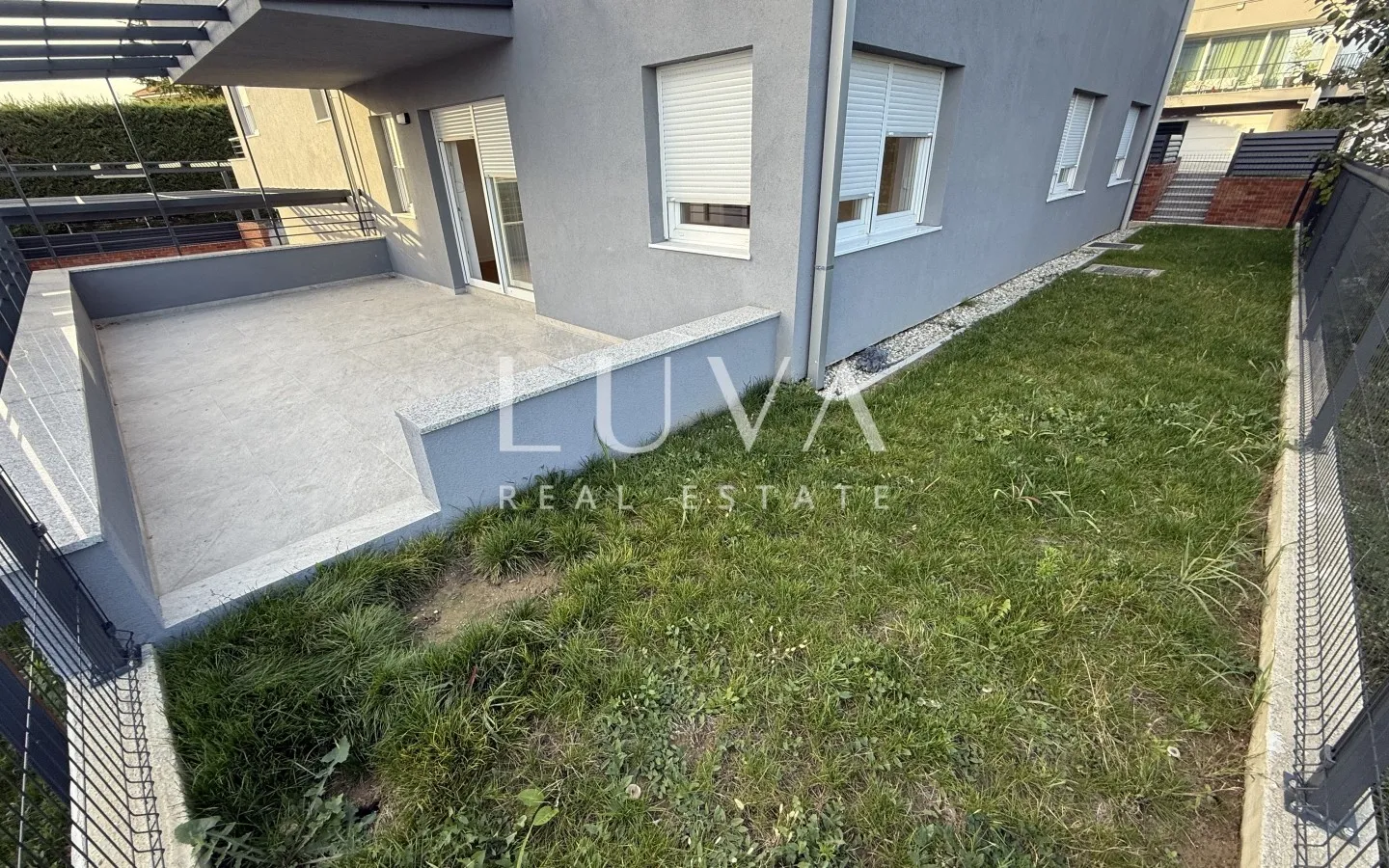Zagreb, Perjavica, moderne 3-Zimmer-Wohnung mit Terrasse, 88 m² zu verkaufen