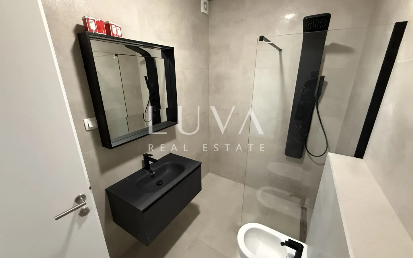 Zagreb, Perjavica, moderne 3-Zimmer-Wohnung mit Terrasse, 88 m² zu verkaufen