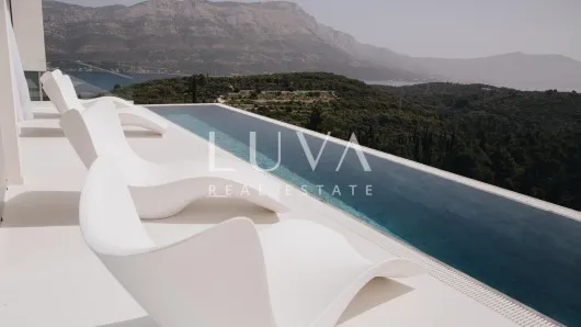 Korčula, luksuzna vila s bazenom i predivnim pogledom na more za prodaju