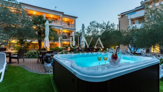 Krk, Malinska, kuća, mini hotel, prvi red do mora na prodaju