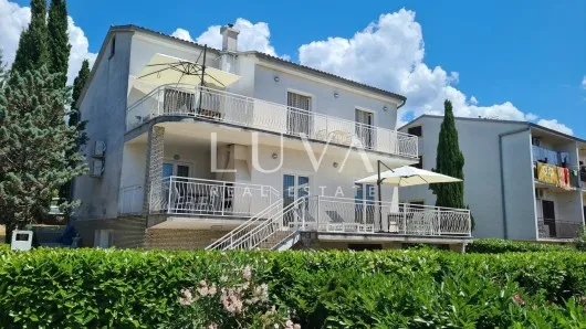 Dramalj, apartmanska kuća 300m2 na prodaju