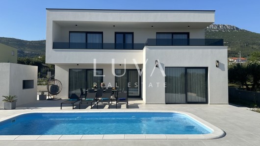 Kaštel Stari, Split, moderna luksuzna vila s bazenom na prodaju
