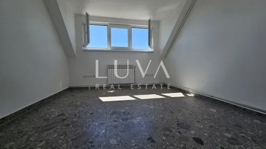 Sesvete, centar, novouređeni poslovni prostor 144m2 za najam