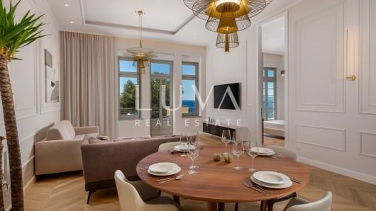 Opatija, strogi centar, luksuzan stan NKP 88 m2 na prodaju