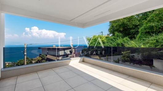 Opatija, luksuzna novogradnja s pogledom na more, stan NKP 99,95 m2