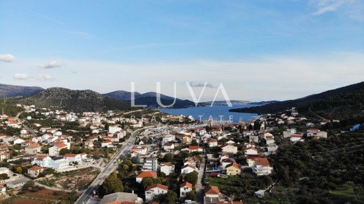 Marina, Trogir, prodaja građevinskog zemljišta 1150m2