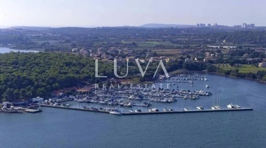 Medulin, Pomer, građevinsko zemljište s pogledom na more