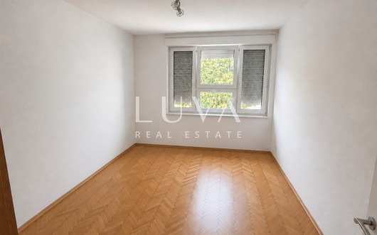 Zagreb, Donji grad, 3S stan na dobroj lokaciji, NKP 65,75 m² na prodaju