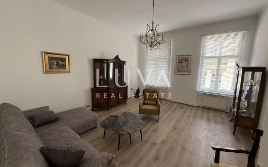 Zagreb, Zentrum, neu renovierte 3-Zimmer-Wohnung zu vermieten, 84 m²